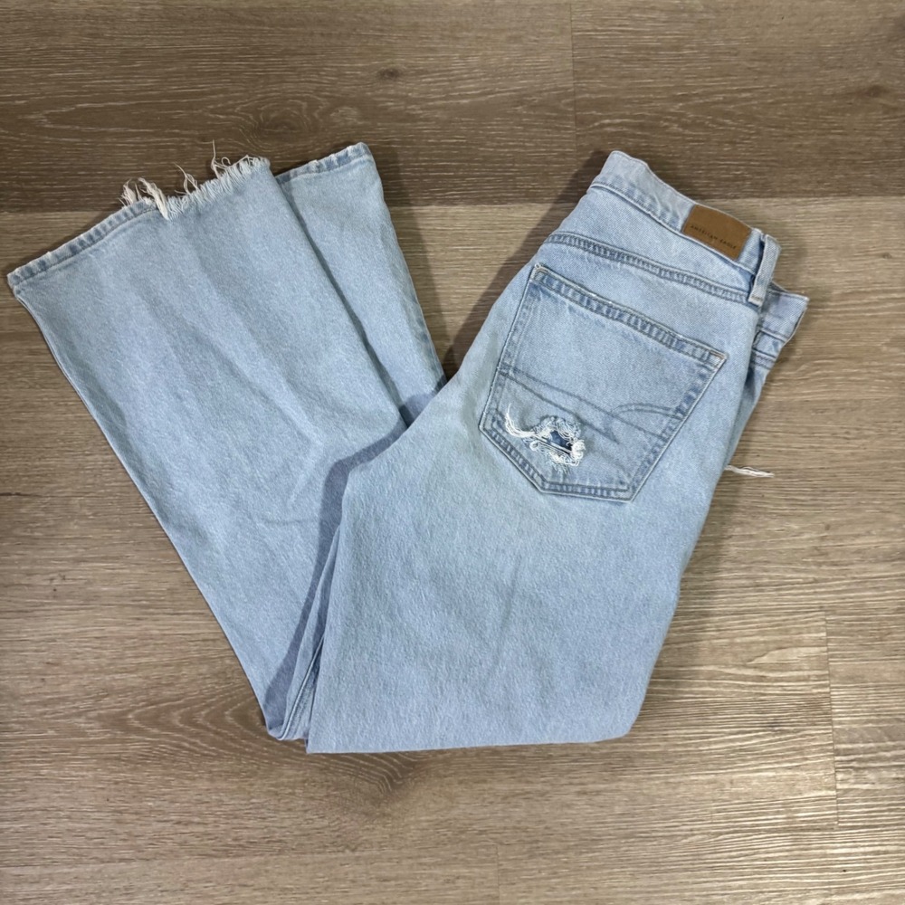 American Eagle Jeans Womens 8 Light Blue 90s Flare Distressed High Rise Regular